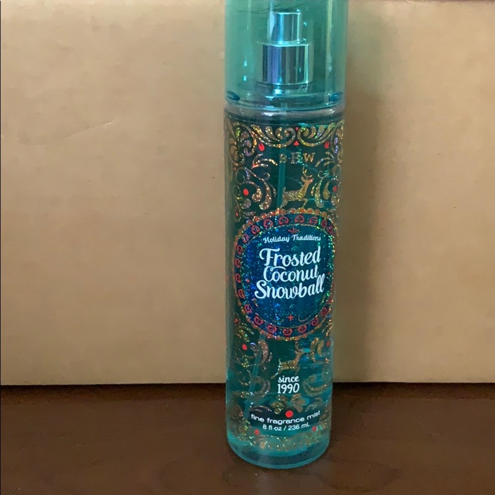 Frosted Coconut Snowball Mist